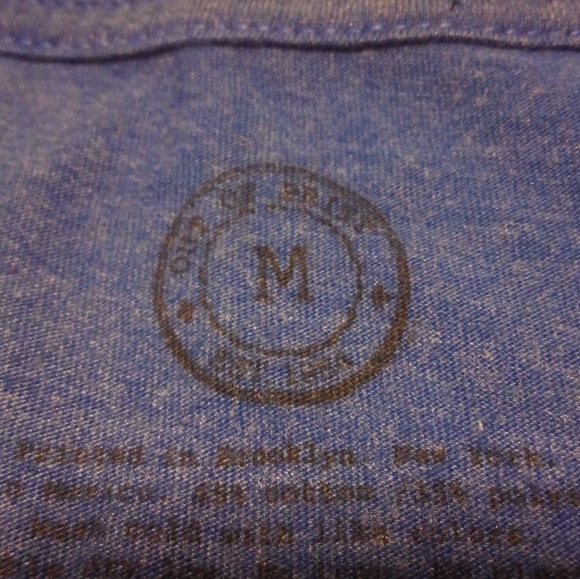 Great Gatsby 📚 Shirt Book F Scott Fitzgerald - Picture 3 of 11